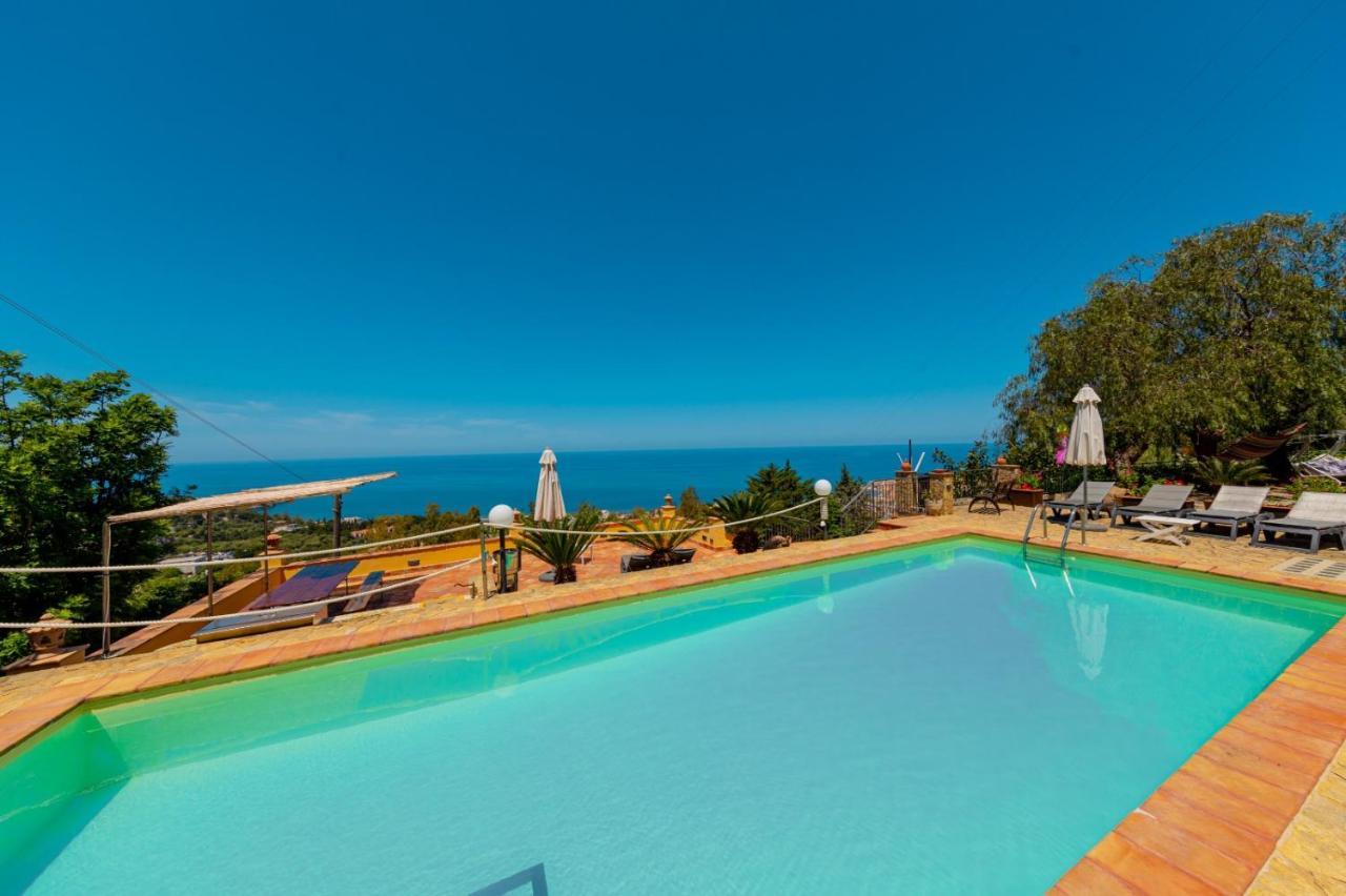Residence Agape Чефалу Екстер'єр фото
